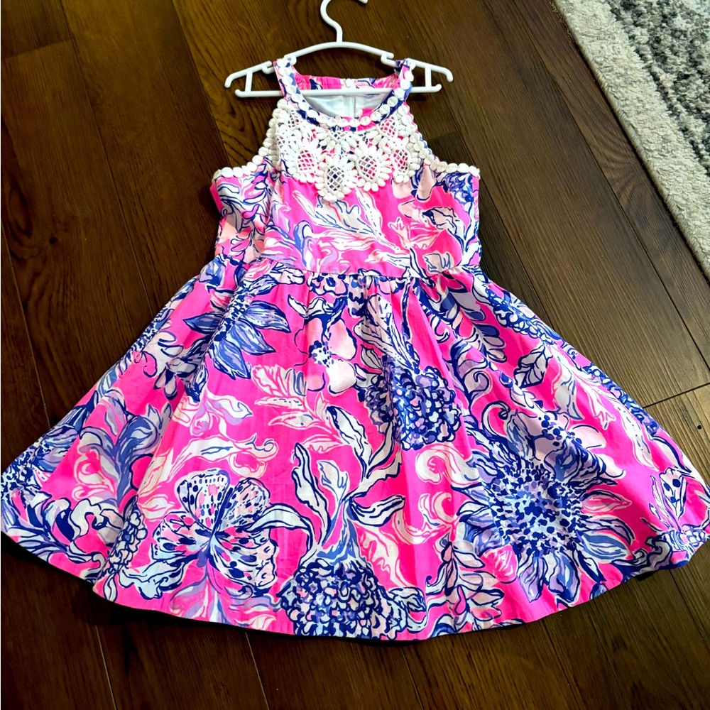 Lilly Pulitzer Pink purple dress lace details size 6 excellent condition.